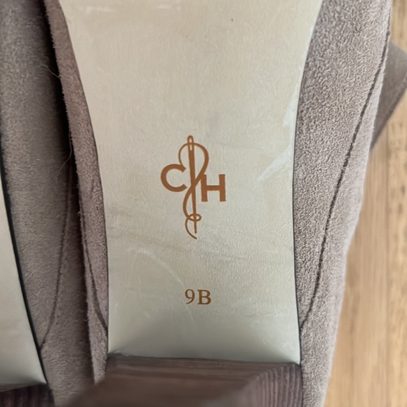 Women’s Cole Haan suede booties. Taupe. Size 9B. - Picture 6 of 8